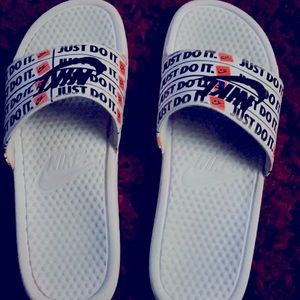 Nike slides